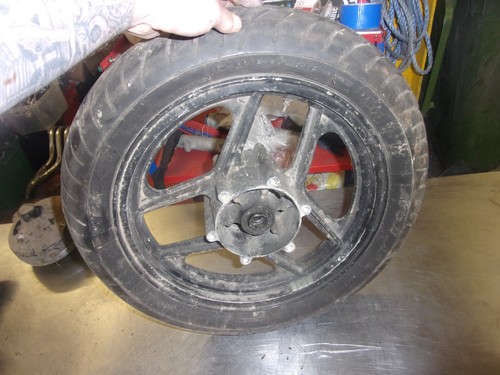 Kawasaki gpz1000rx front wheel - gpz1000rx,